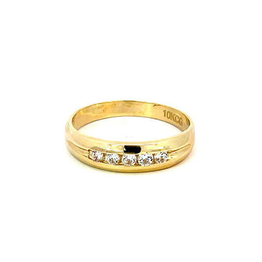 Elegant Gold Ring