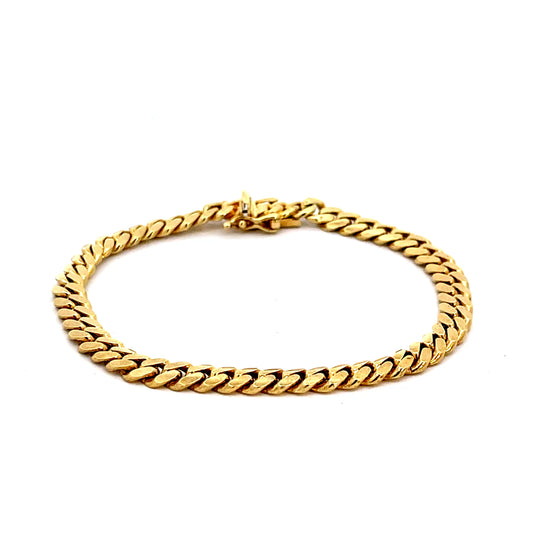 Elegant Gold Chain Bracelet